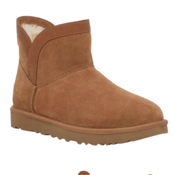 NEW -UGG Classic Mini Lunara Bootie. Size: 8 - Picture 9 of 12